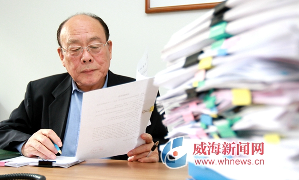 退休老院長 樂當“和事佬”