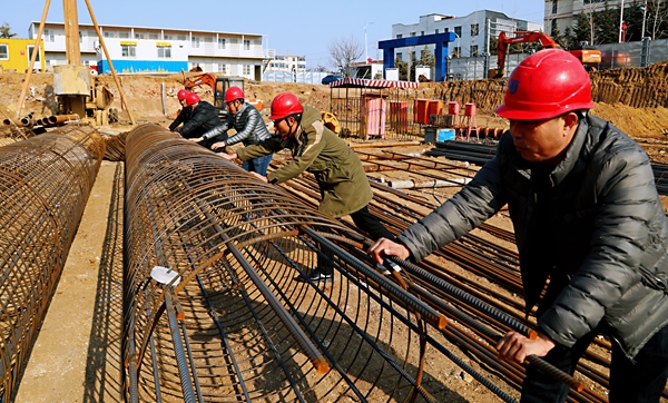 實干 快干 干成