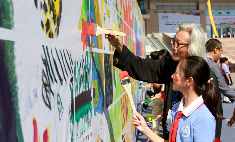 2019威海國際藝術博覽會開幕首日亮點掃描